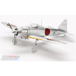  Tamiya - 1:72 MITSUBISHI A6M5 (ZEKE) Zero Fighter Silver Plated - makett