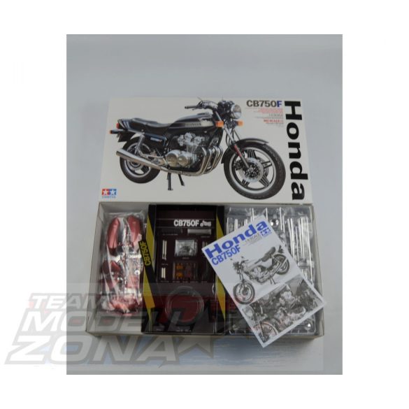 Tamiya Honda CB750F - makett