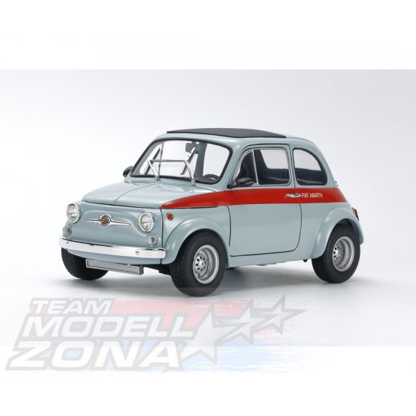 Tamiya 1:24 Fiat Abarth 695SS makett