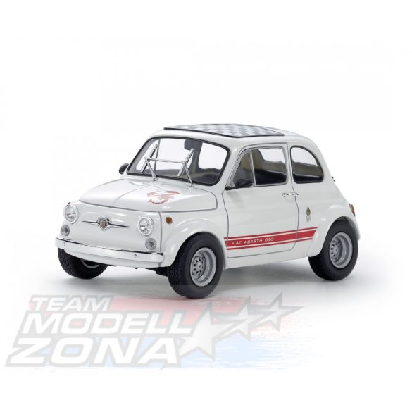 Tamiya 1:24 Fiat Abarth 695SS makett