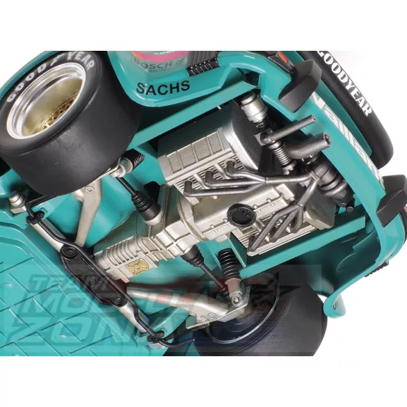 Tamiya 1:24 Porsche 934 Vaillant Kremer Racing makett