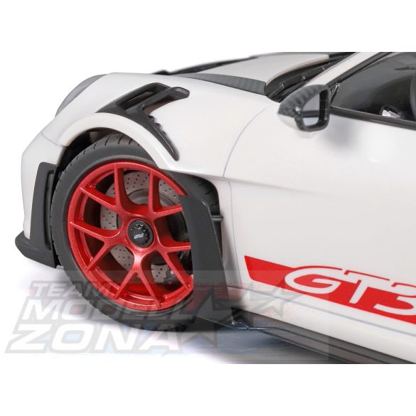 Tamiya 1:24 Porsche 911 GT3 RS (992) makett