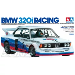 Tamiya 1:24 BMW 320i Racing makett