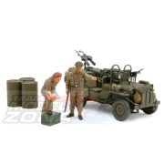   Tamiya - 1:35 Britt SAS Kommandowagen 1944 három figurával - makett
