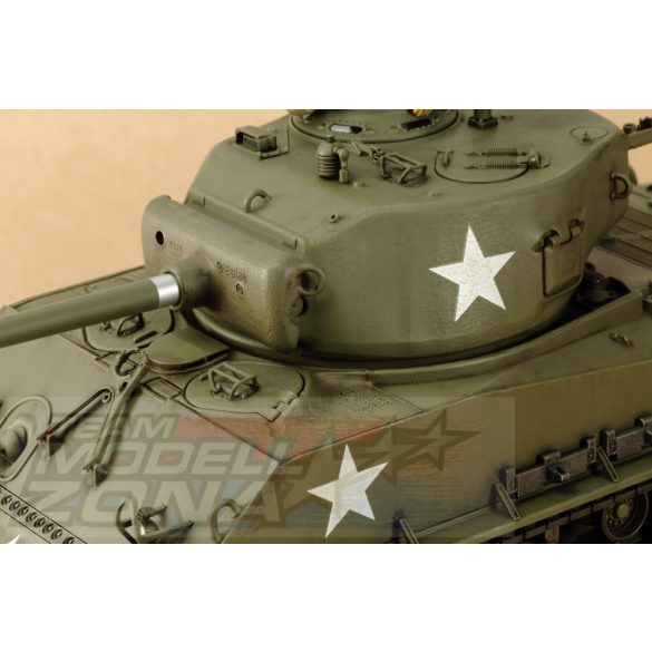 Tamiya - 1:35 Sherman Easy8 Euro 1 figurával - makett