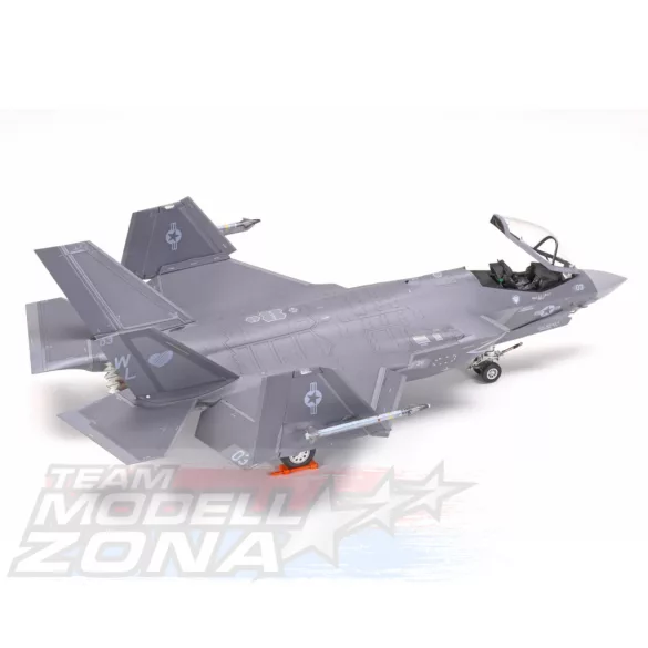Tamiya 1:72 US F-35C Lightning II makett