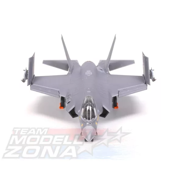 Tamiya 1:72 US F-35C Lightning II makett