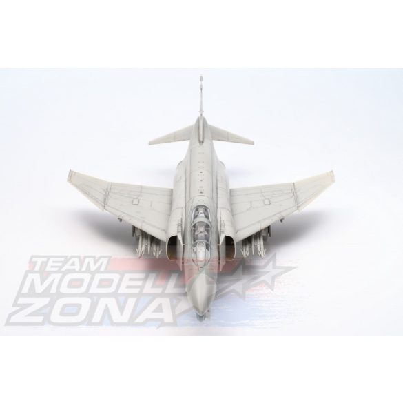 Tamiya - 1:48 F-4B Phantom II McDonnell Douglas - makett