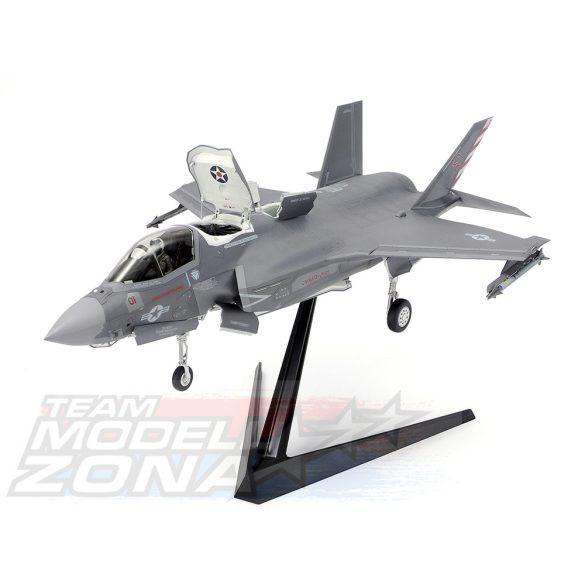 Tamiya 1:48 LOCKHEED F-35 B LIGHTNING II makett