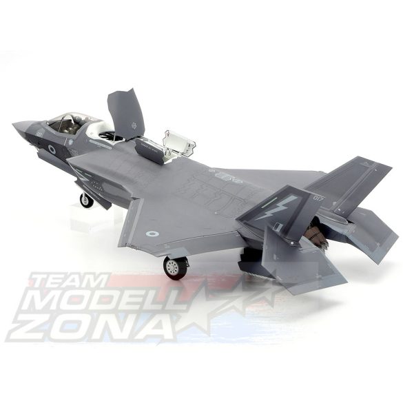 Tamiya 1:48 LOCKHEED F-35 B LIGHTNING II makett