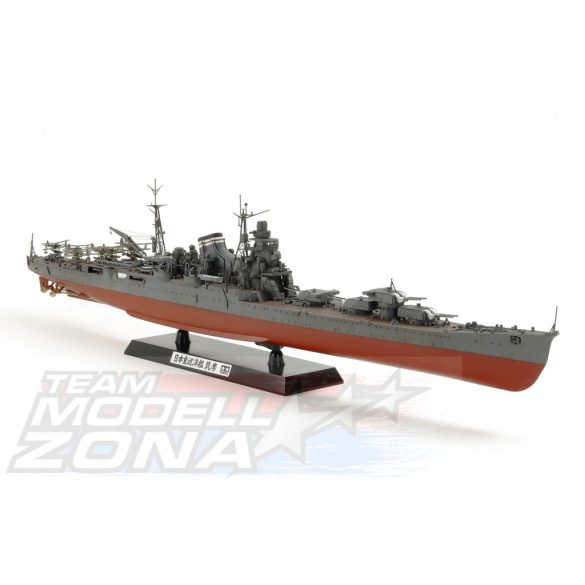 Tamiya 1:350 Japanese Heavy Cruiser Chikuma makett