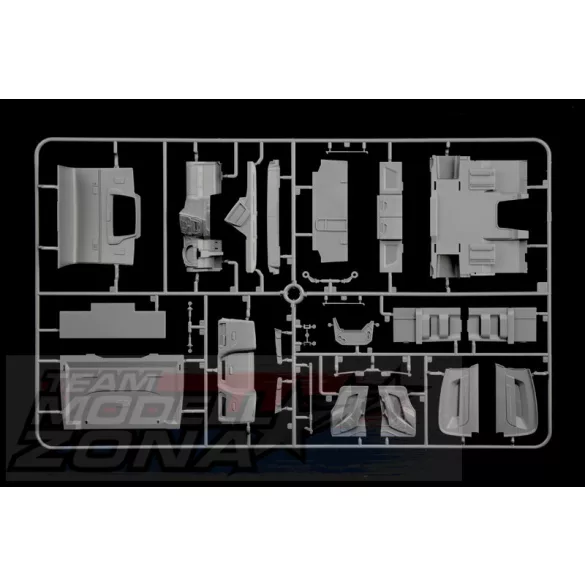 Italeri 1:24  IVECO S-WAY makett