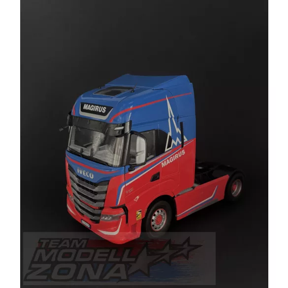 Italeri 1:24  IVECO S-WAY makett