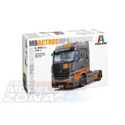   Italeri 1:24 MB Actros MP4 Big Space - Grand Prix Edition makett