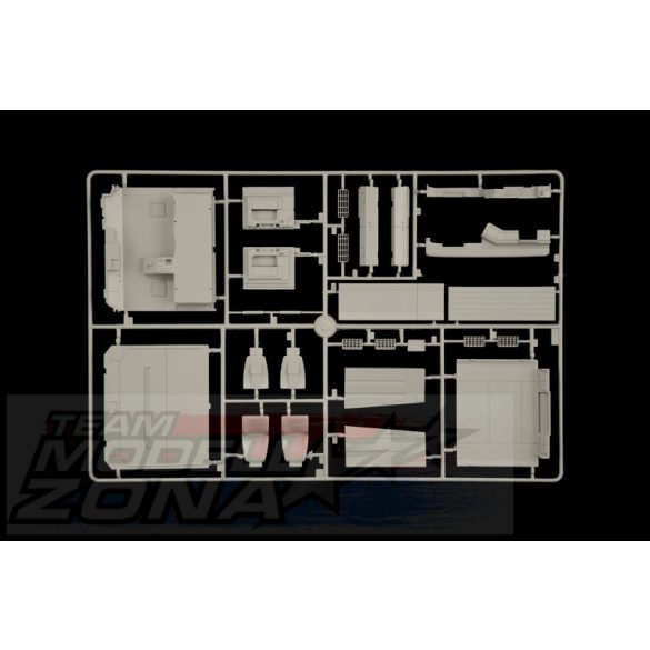 Italeri 1:24 RENAULT AE500 Magnum makett