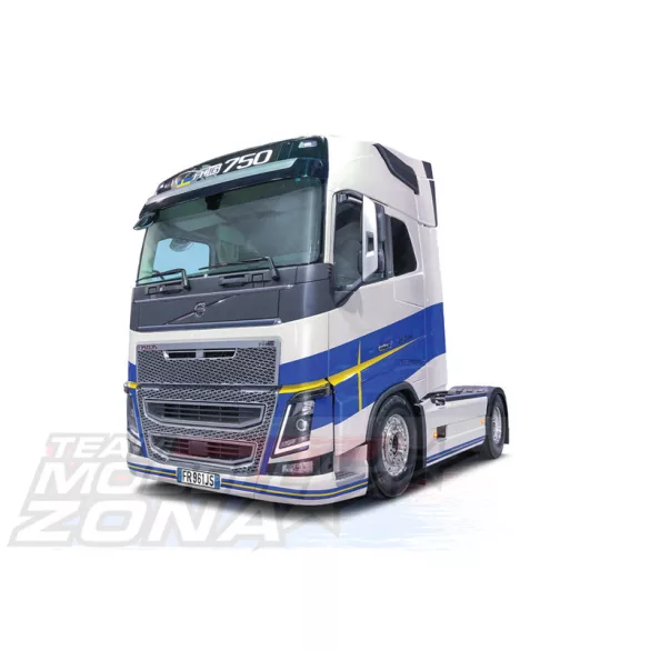 Italeri 1:24 Volvo FH16 Medium Roof makett