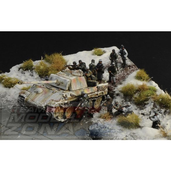 Italeri 1:72 Bastogne Siege 80 Years - BATTLE SET makett