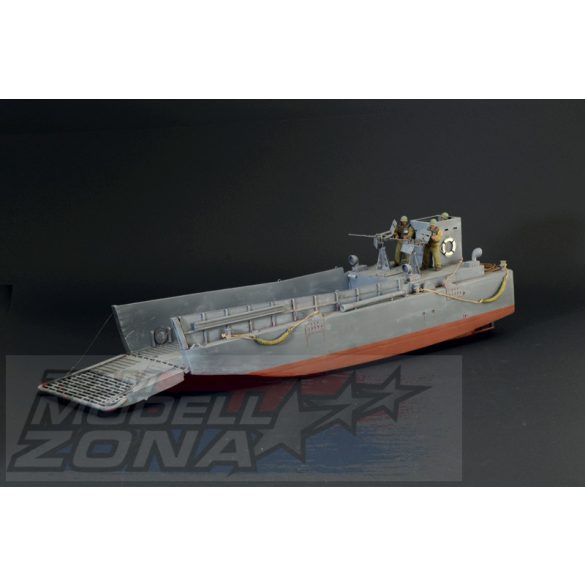 Italeri 1:35 LCM 3 makett