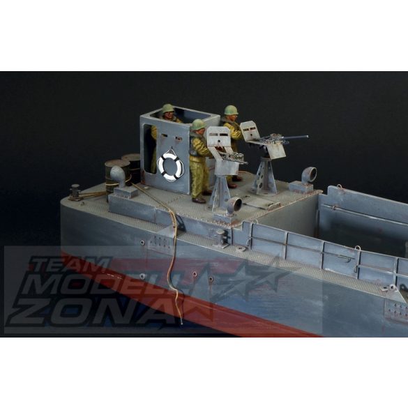 Italeri 1:35 LCM 3 makett