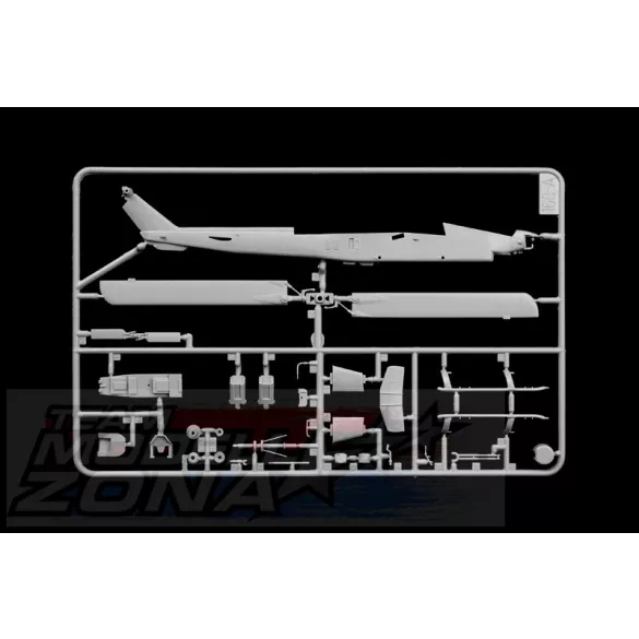 Italeri 1:72 AH-1W Super Cobra makett