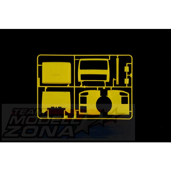 Italeri 1:24 Mercedes-Benz Wrecker truck makett