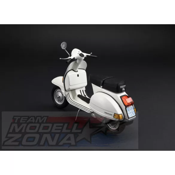 Italeri 1: 9 VESPA PX 125/150 1978  makett