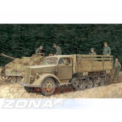 Dragon 1:35 Sd.Kfz.3a Maultier Half-Track makett