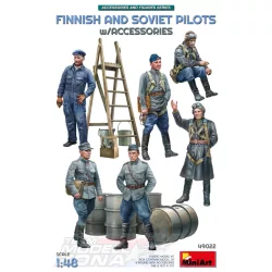 MiniArt 1:35 FINNISH AND SOVIET PILOTS w/ACCESSORIES Makett